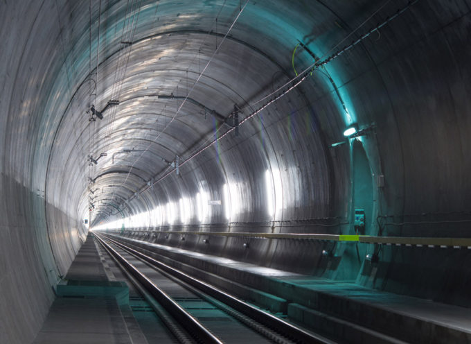 Traveling safely through the Gotthard Base Tunnel with Siemens technology
